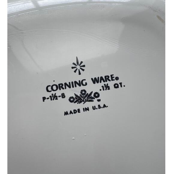 Vintage Corning Ware Blue Cornflower P-1 1/2-B. 1 1/2 QT Casserole Dish White - Picture 5 of 5